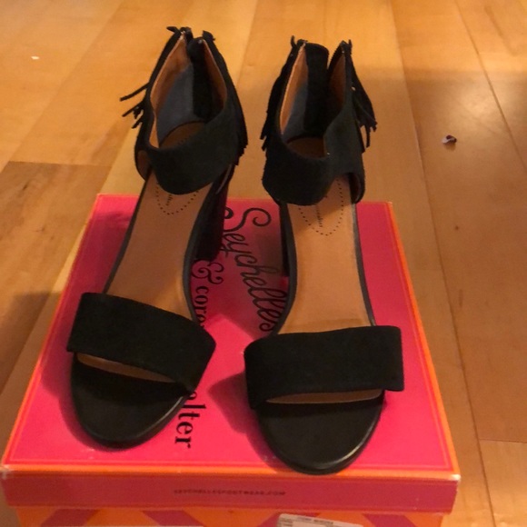 Hello Lovely Black Suede | Seychelles | Size 8 - Picture 4 of 4
